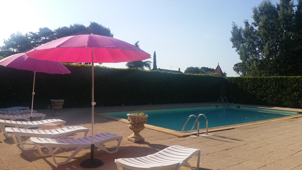 Hotel Restaurant Le Mas De L'Olivier Pont-Saint-Esprit Εξωτερικό φωτογραφία