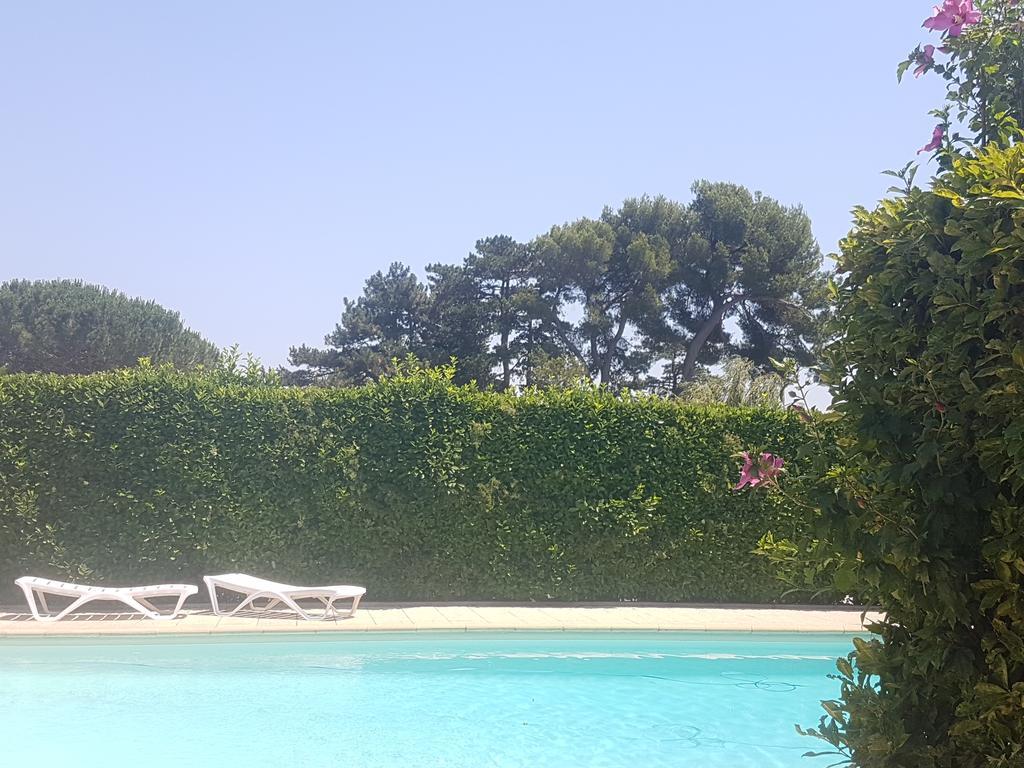 Hotel Restaurant Le Mas De L'Olivier Pont-Saint-Esprit Εξωτερικό φωτογραφία