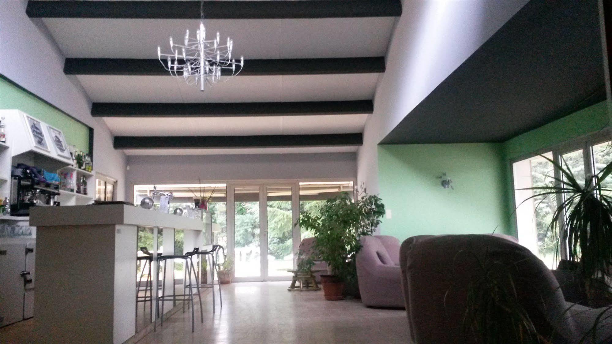 Hotel Restaurant Le Mas De L'Olivier Pont-Saint-Esprit Εξωτερικό φωτογραφία